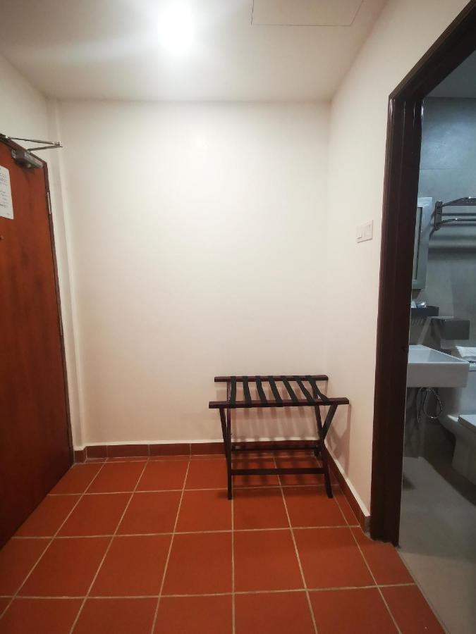 Mclane Boutique 3*
